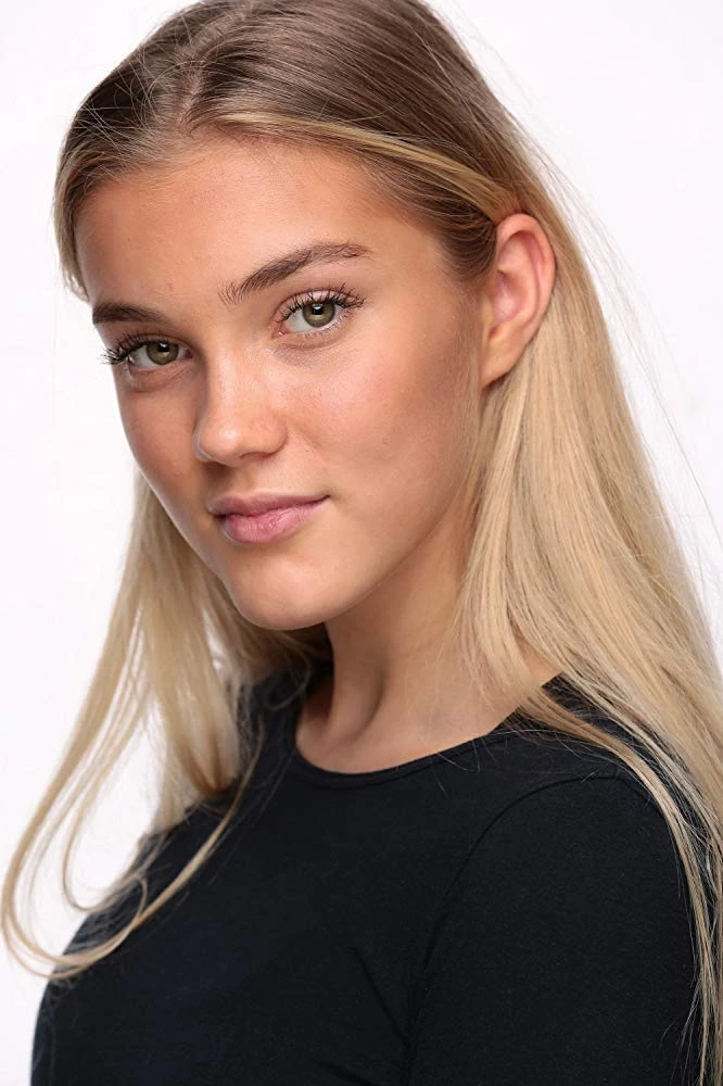 Mimi Slinger